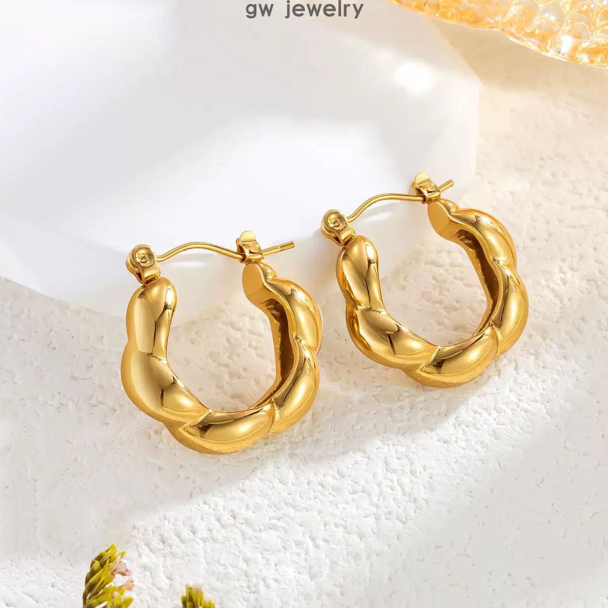  twisted braid knot temperament stud ear