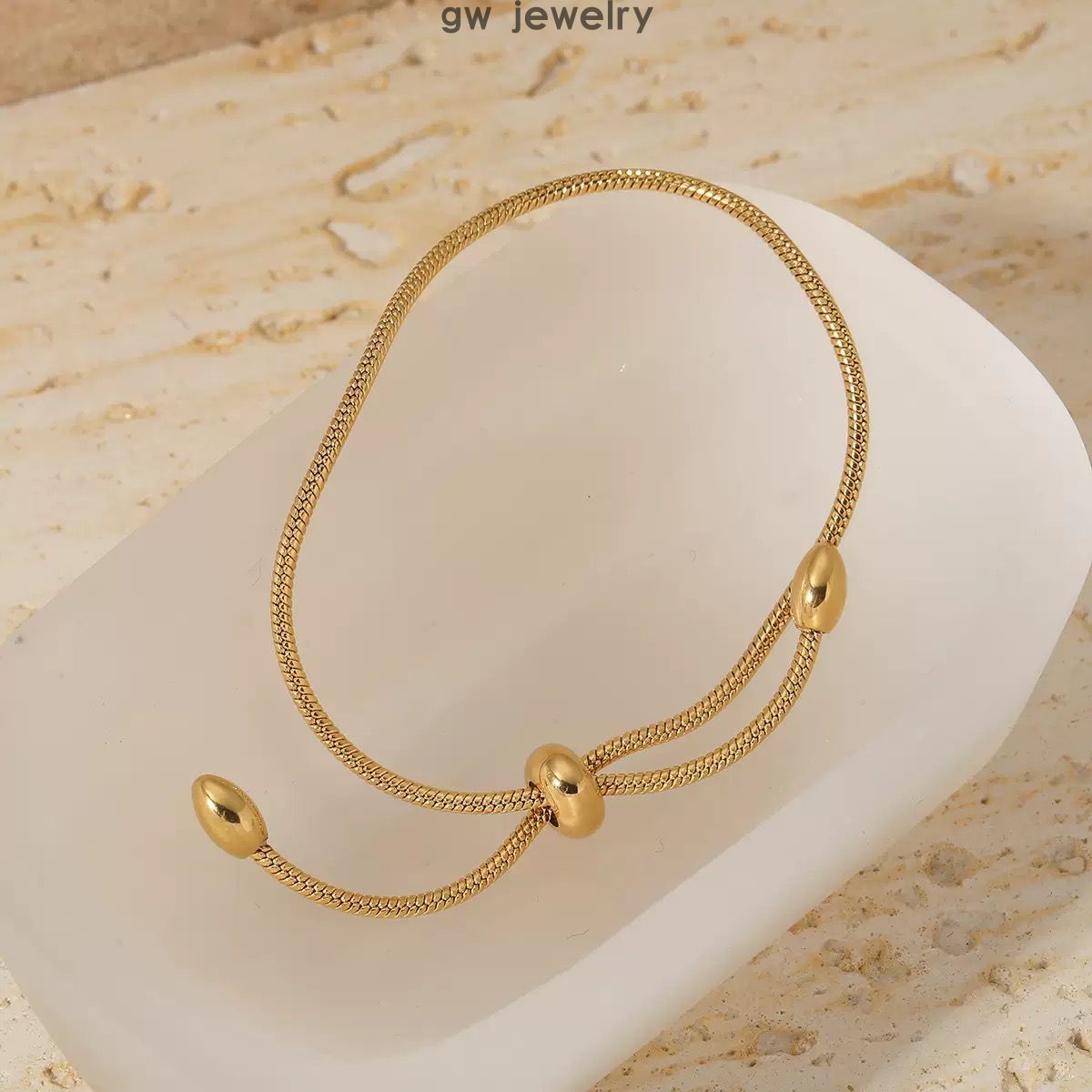 Minimalist design pullable chain bracele